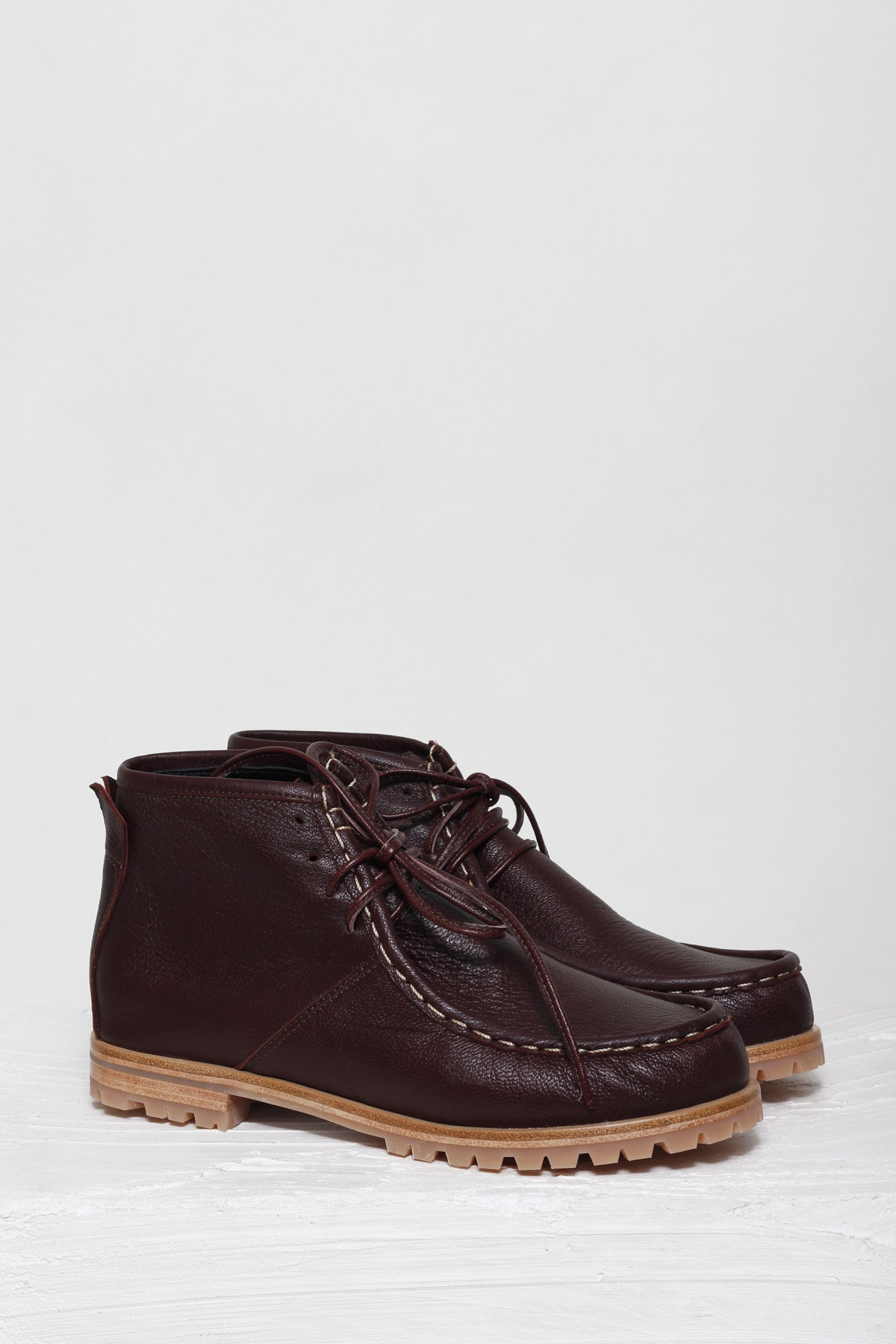 BOTA WALLABEE GEOVANA PINHÃO
