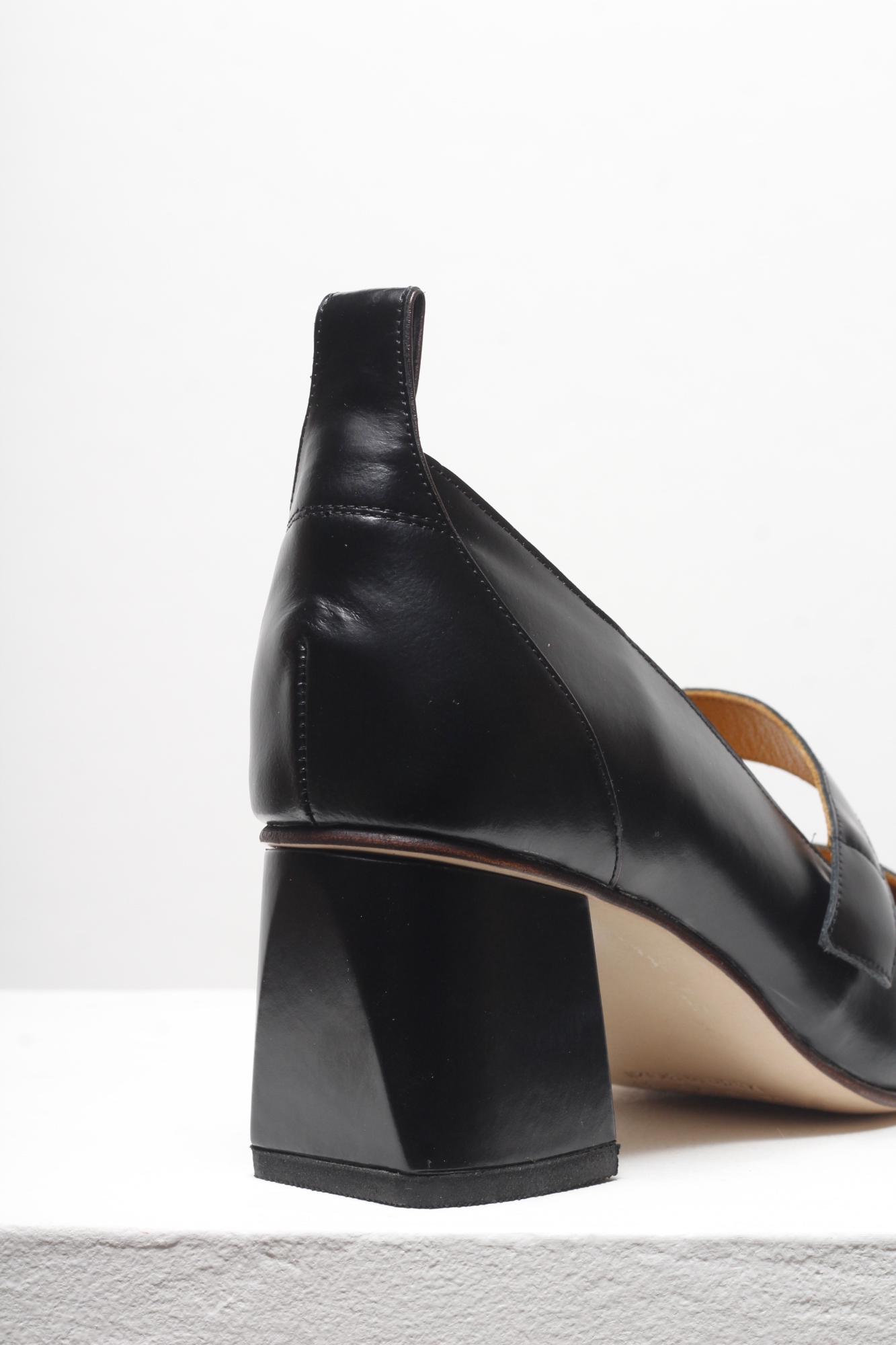 SAPATO SALTO JAMILE BOX PRETO