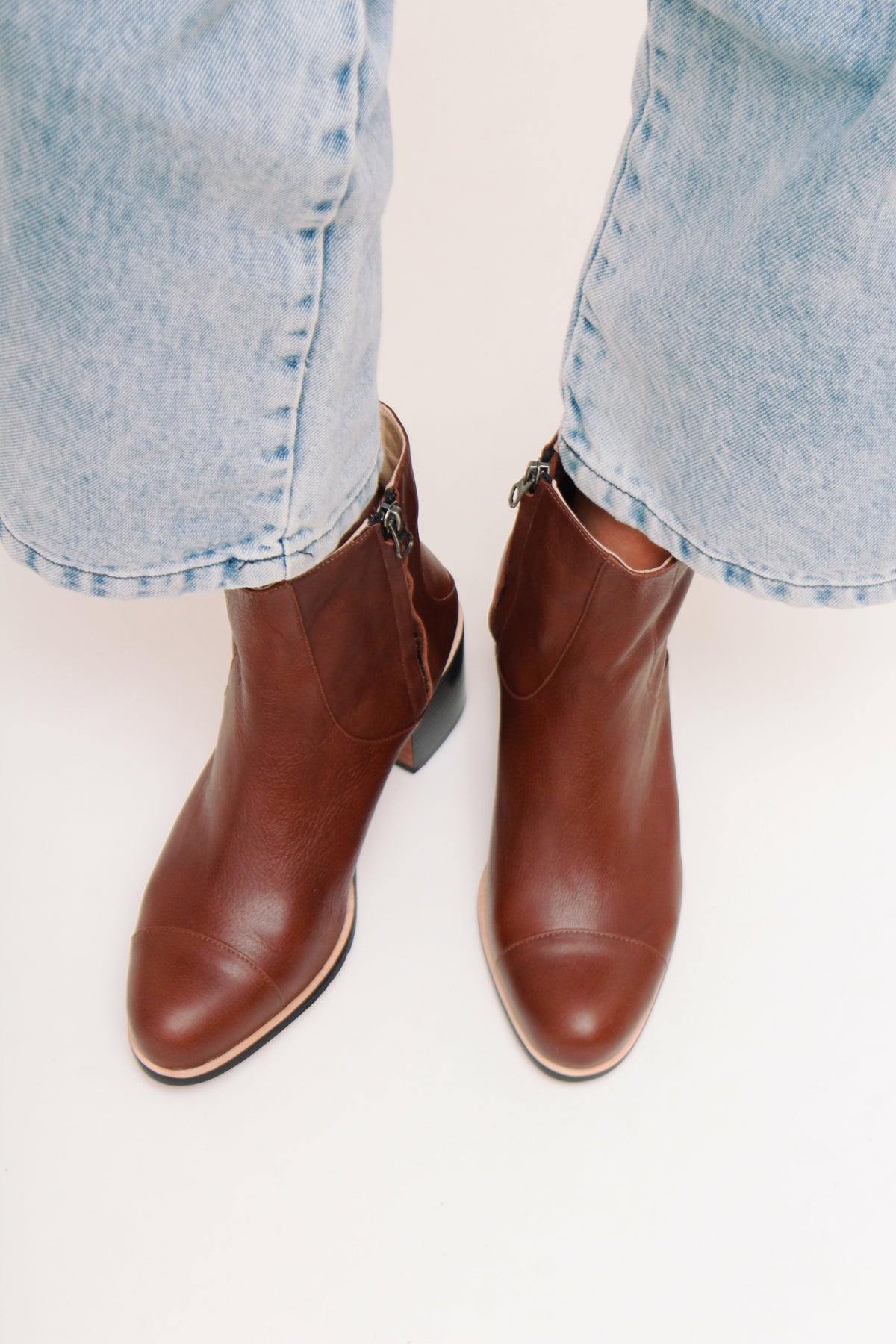 BOTA INÊS RED BROWN