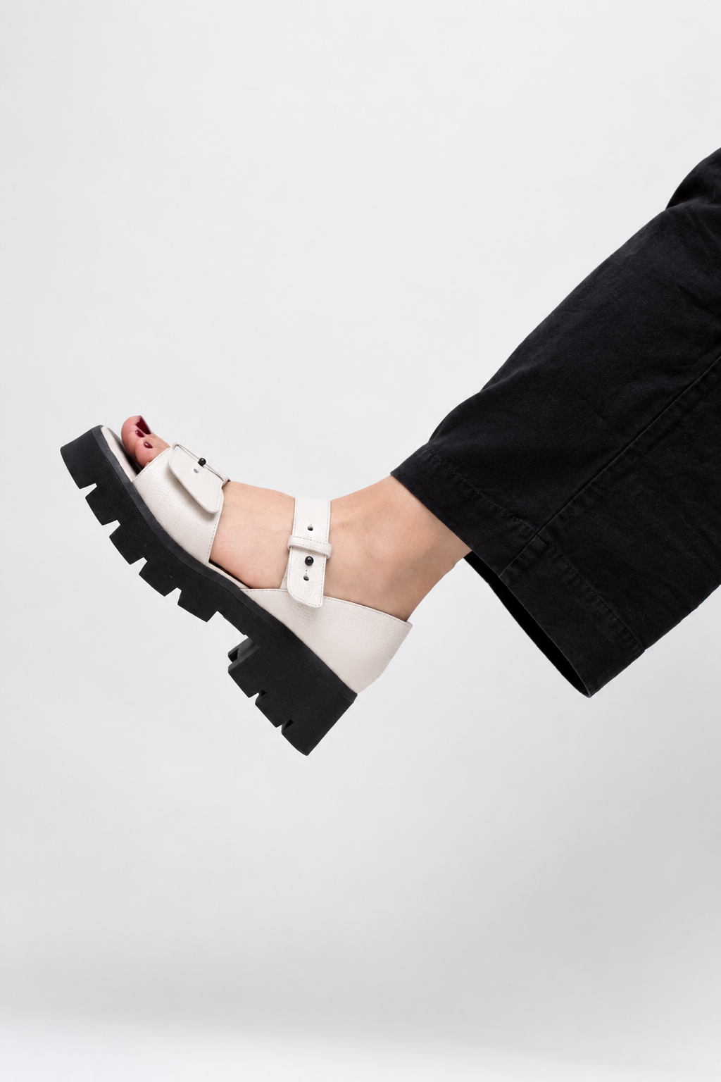 SANDÁLIA JACKIE FLOATER OFF WHITE