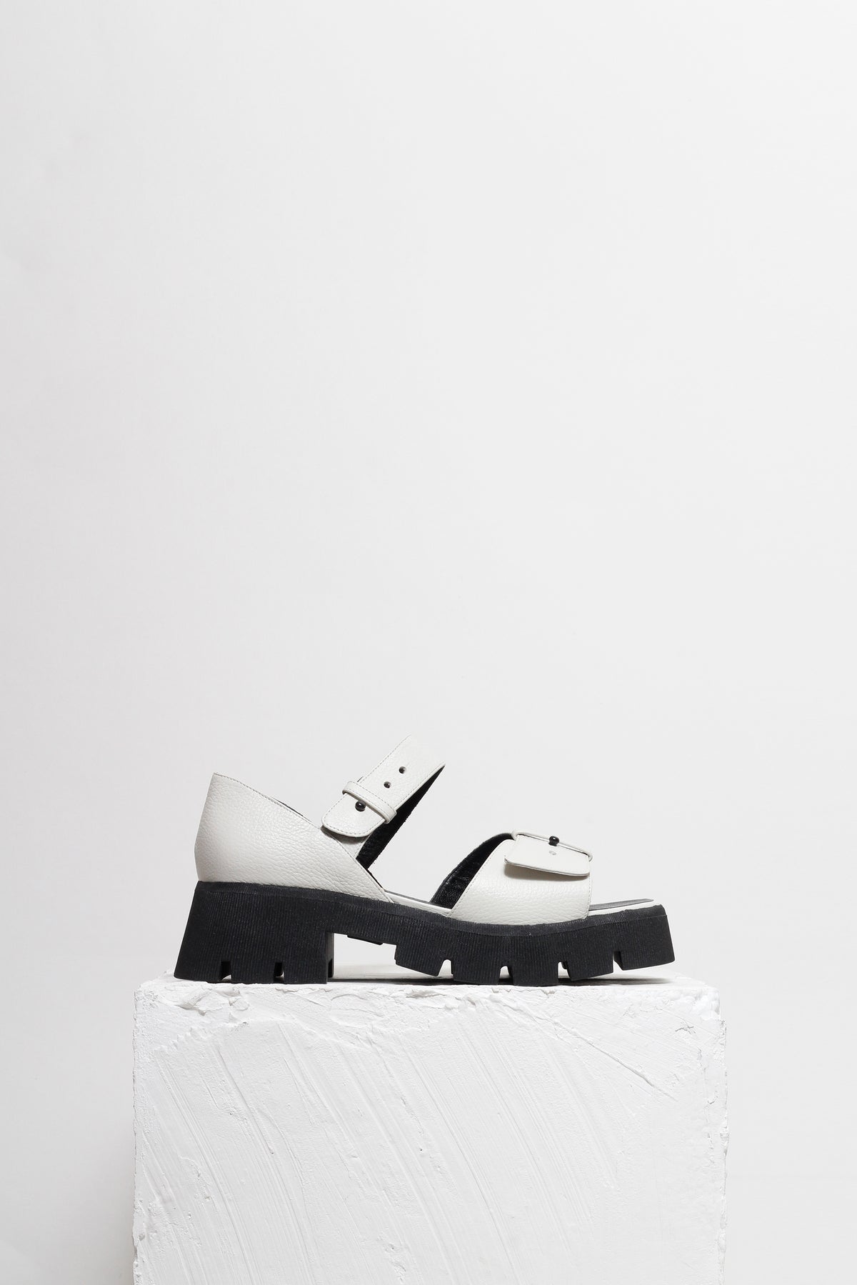 SANDÁLIA JACKIE FLOATER OFF WHITE