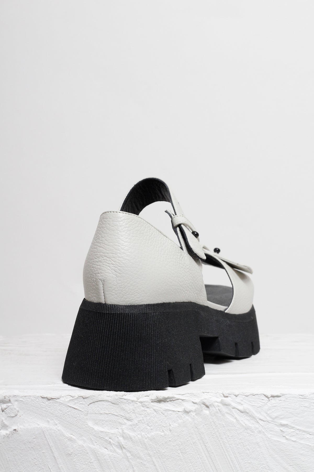 SANDÁLIA JACKIE FLOATER OFF WHITE