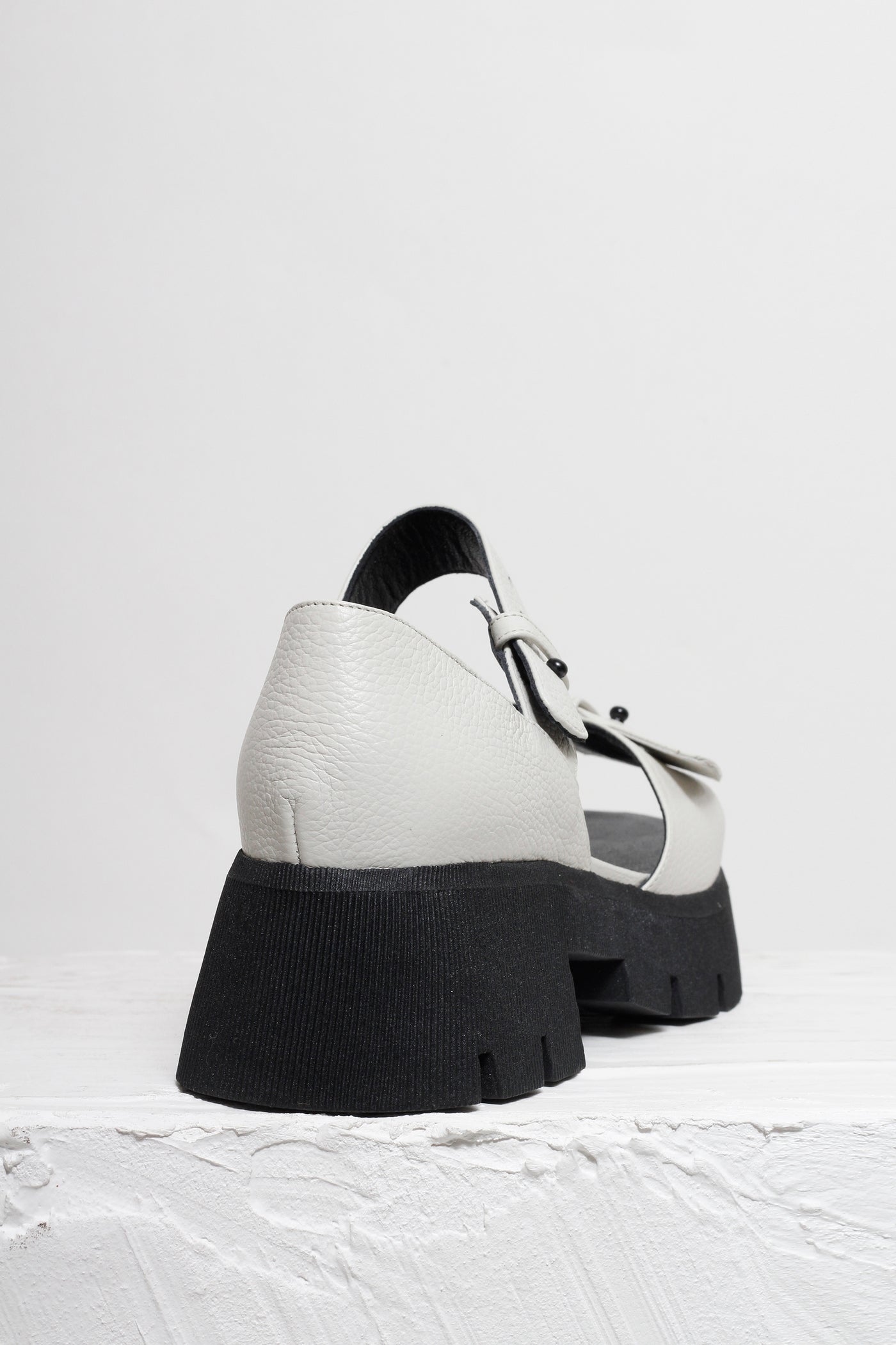 SANDÁLIA JACKIE FLOATER OFF WHITE