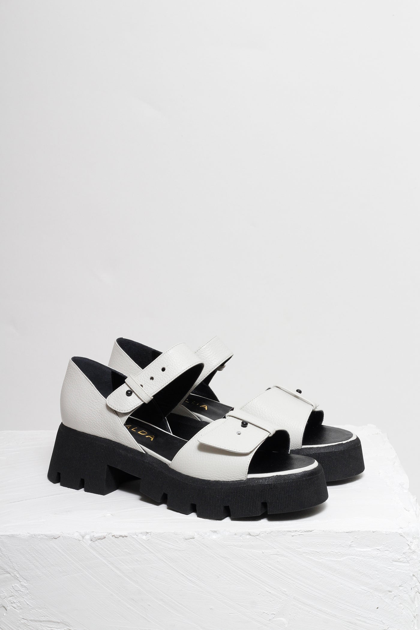 SANDÁLIA JACKIE FLOATER OFF WHITE