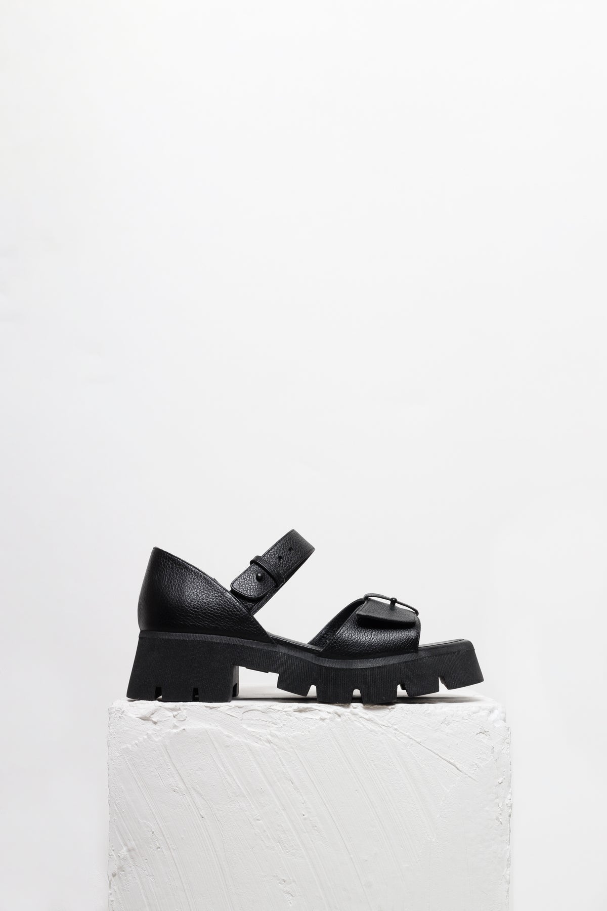 SANDÁLIA JACKIE FLOATER PRETO