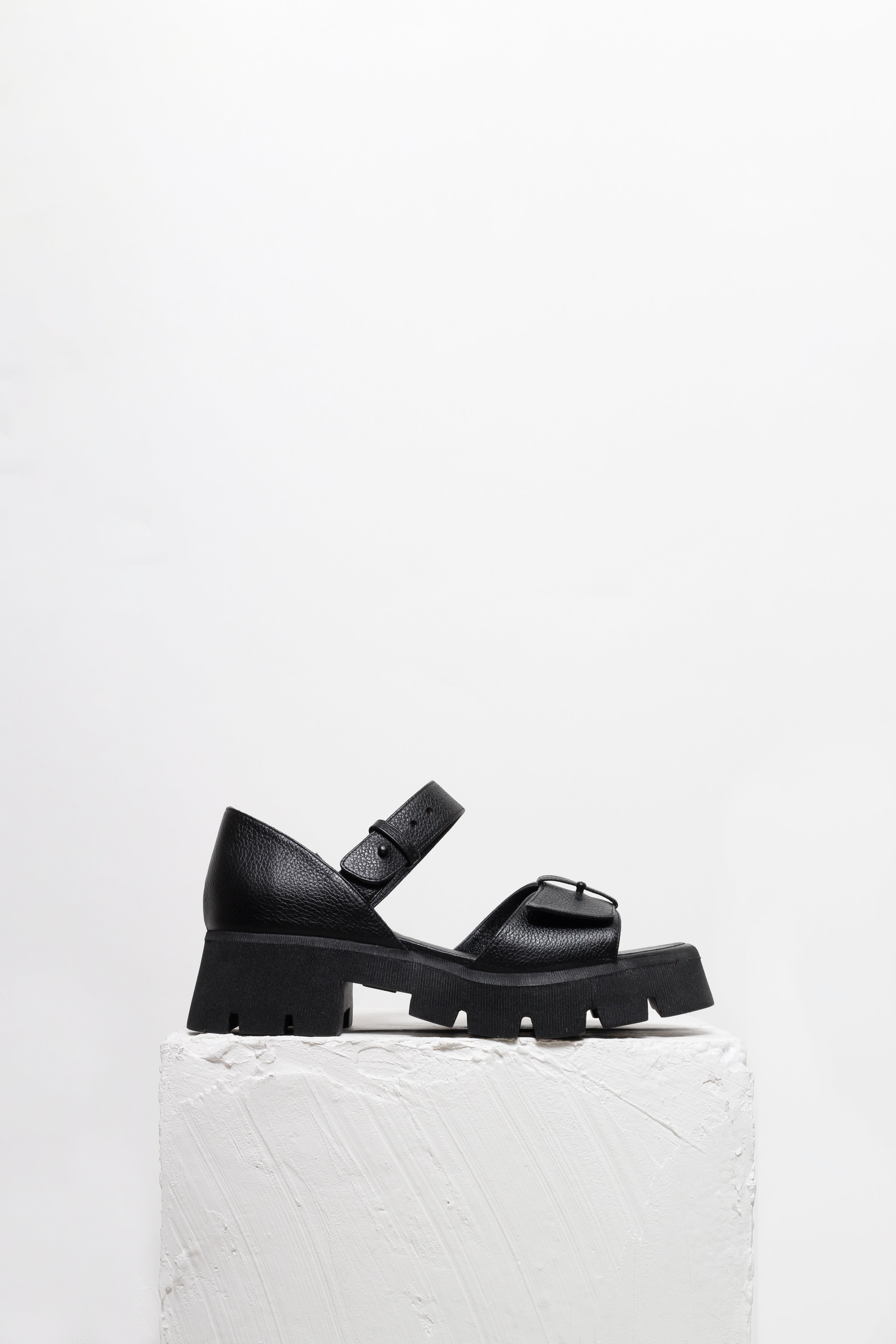 SANDÁLIA JACKIE FLOATER PRETO