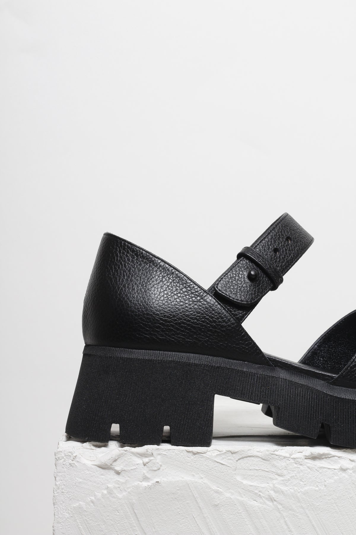 SANDÁLIA JACKIE FLOATER PRETO