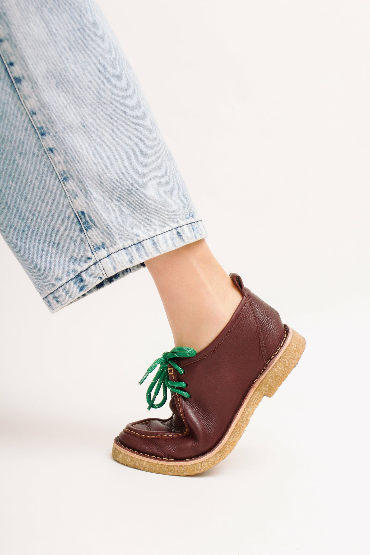 BOTA WALLABEE LUA BERINJELA