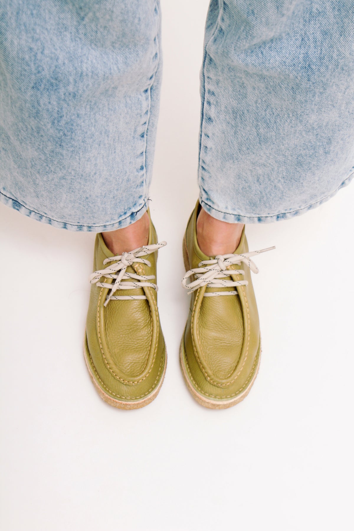 BOTA WALLABEE LUA OLIO