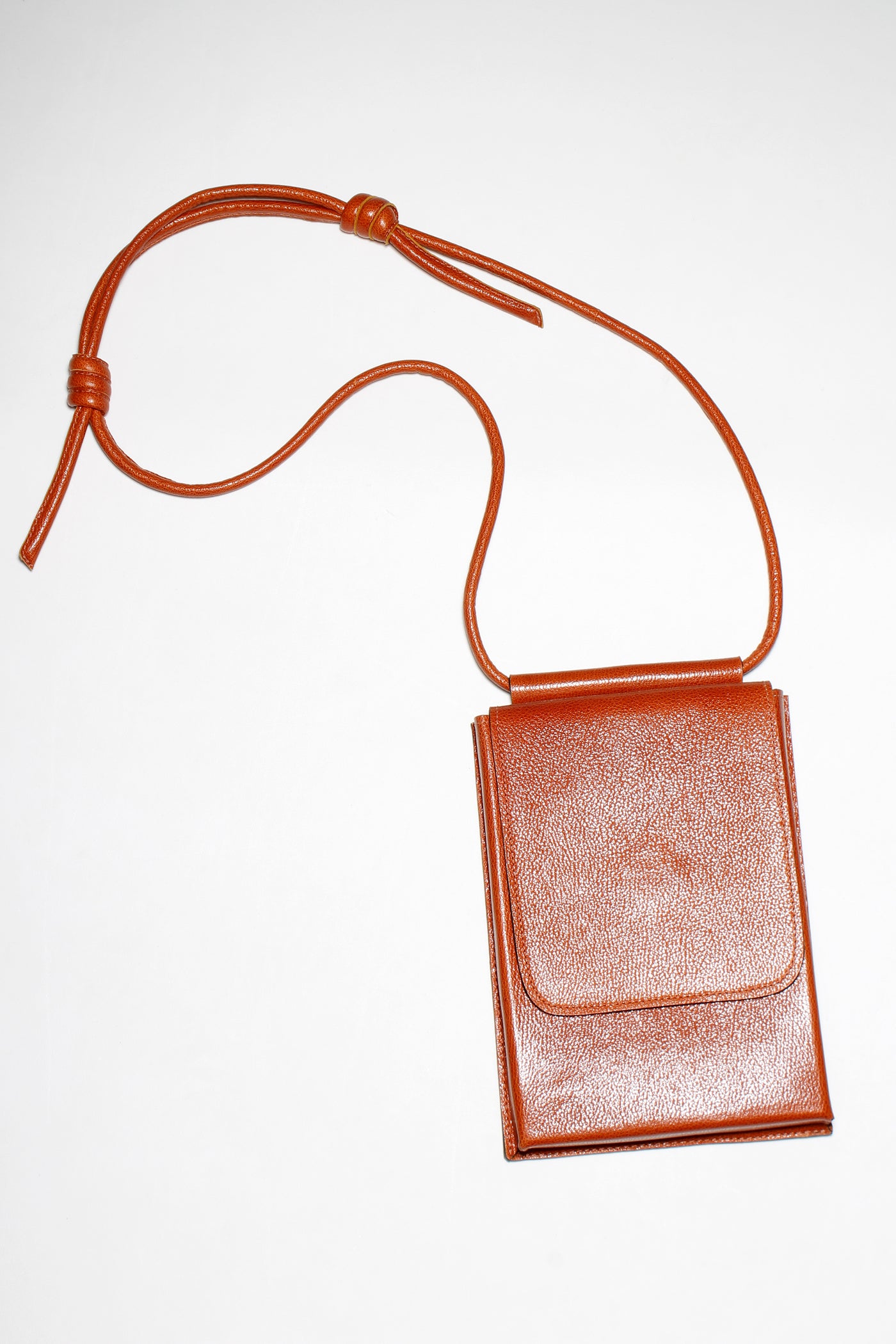 BOLSA PAM G CONHAQUE