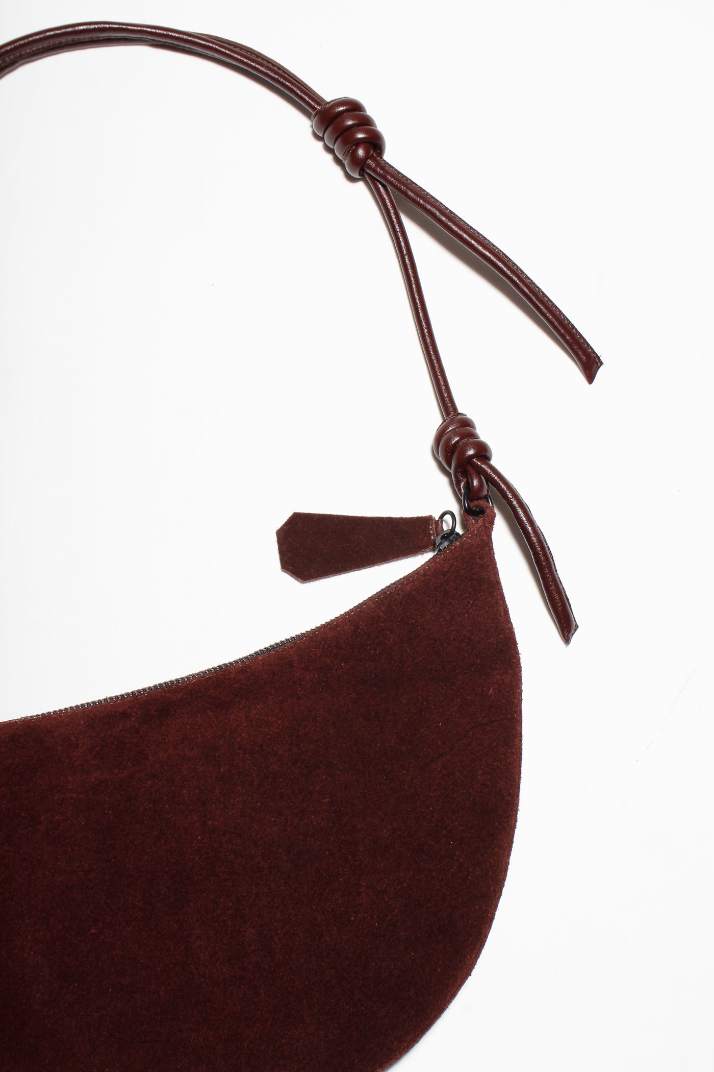 TAINA CAMURÇA VINHO