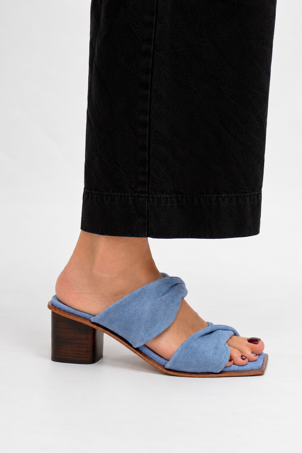 SAPATO TINA CAMURÇA AZUL
